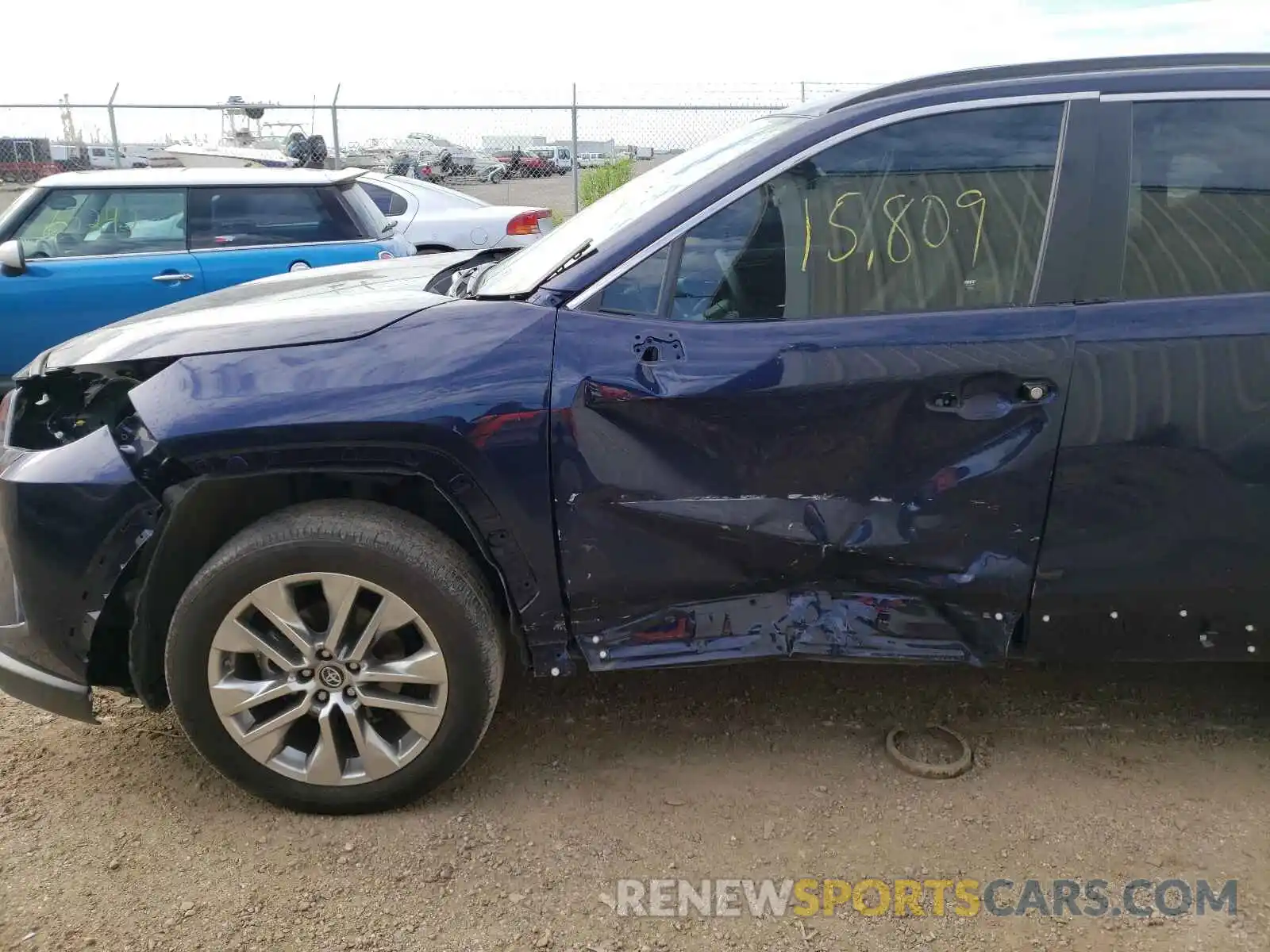 9 Photograph of a damaged car 2T3Y1RFV4KW026848 TOYOTA RAV4 2019