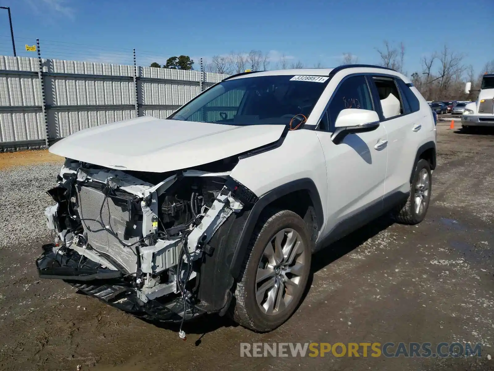 2 Photograph of a damaged car 2T3Y1RFV5KW018614 TOYOTA RAV4 2019