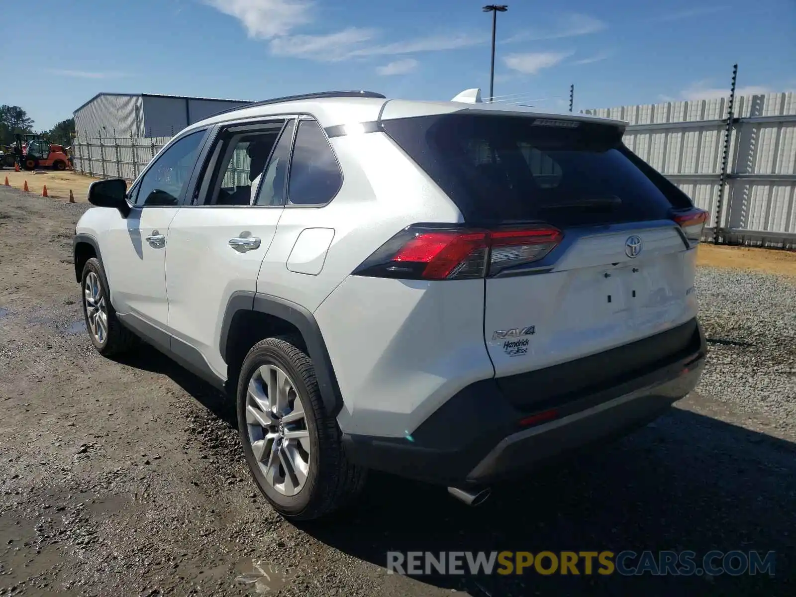 3 Photograph of a damaged car 2T3Y1RFV5KW018614 TOYOTA RAV4 2019