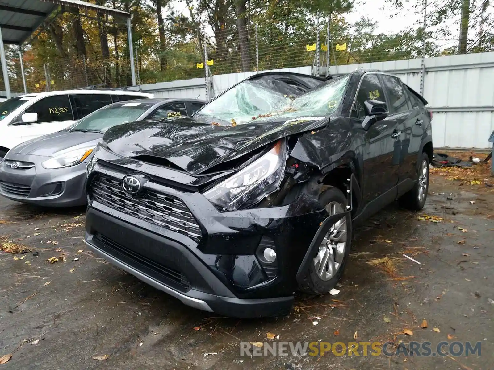 2 Photograph of a damaged car 2T3Y1RFV5KW022050 TOYOTA RAV4 2019