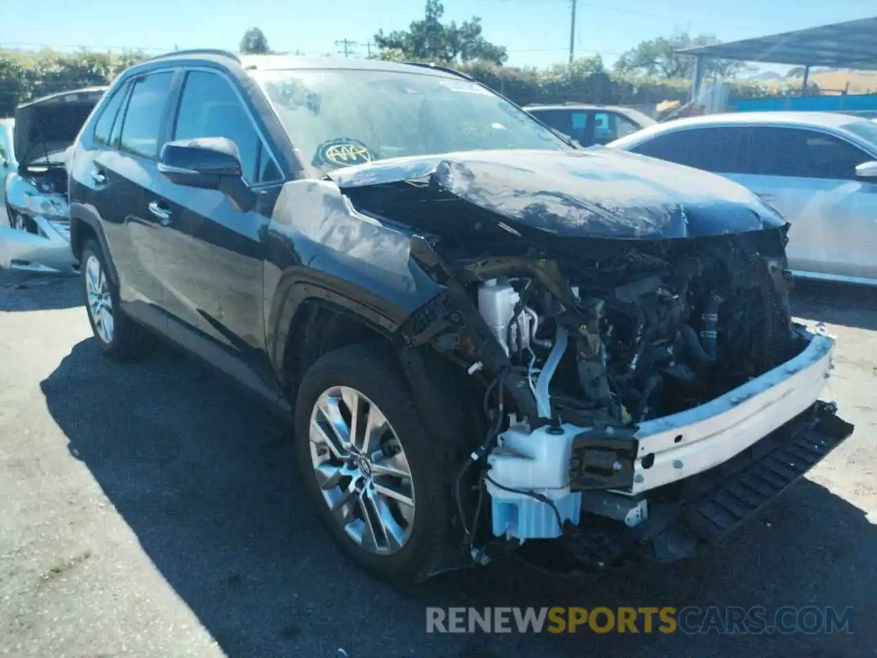 1 Photograph of a damaged car 2T3Y1RFV5KW030875 TOYOTA RAV4 2019