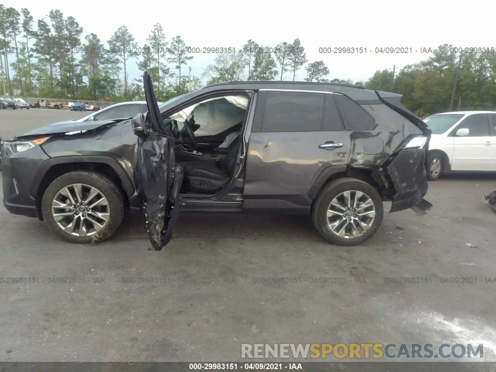 6 Photograph of a damaged car 2T3Y1RFV5KW043271 TOYOTA RAV4 2019