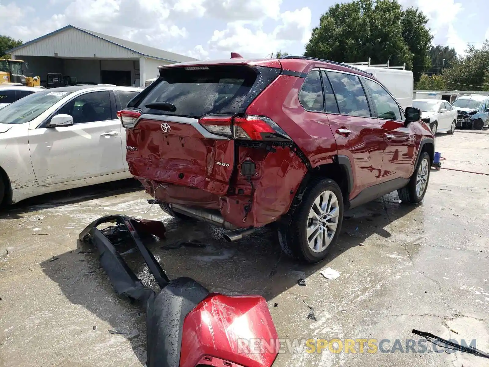 4 Photograph of a damaged car 2T3Y1RFV6KC007168 TOYOTA RAV4 2019