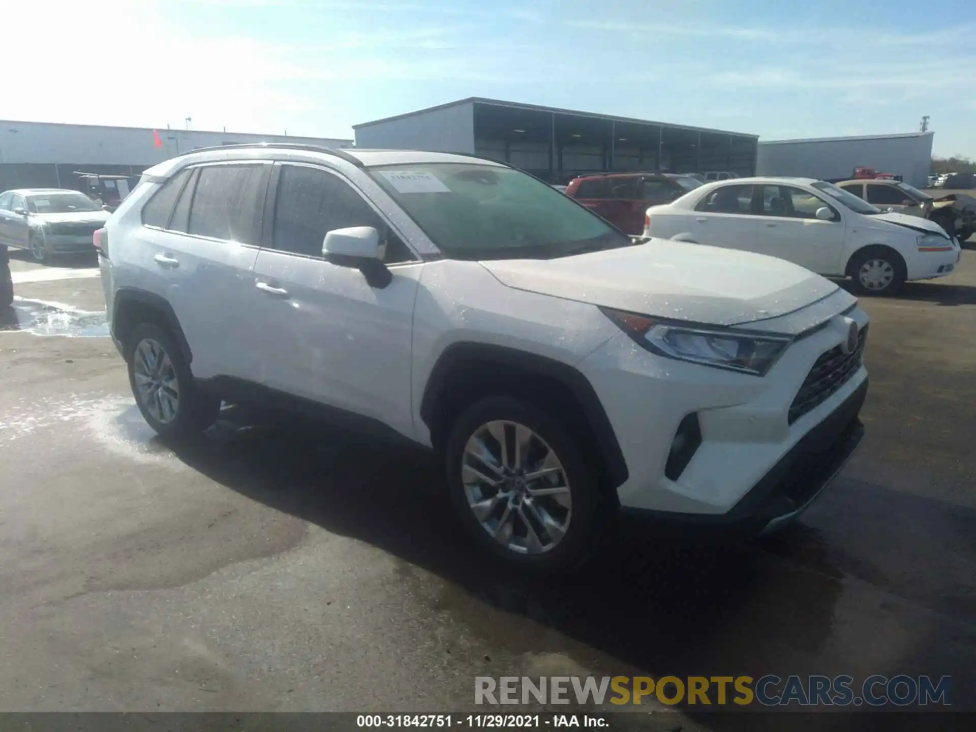 1 Photograph of a damaged car 2T3Y1RFV6KW010215 TOYOTA RAV4 2019