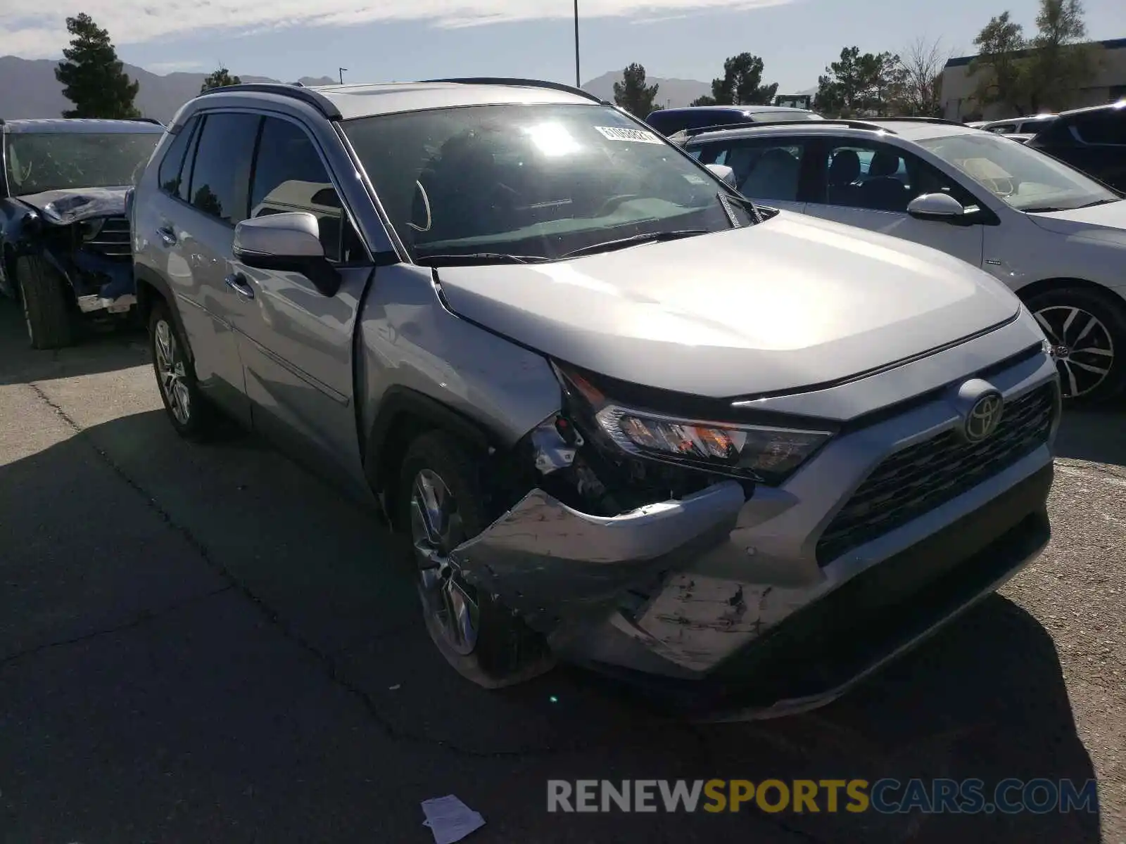 1 Photograph of a damaged car 2T3Y1RFV6KW017150 TOYOTA RAV4 2019