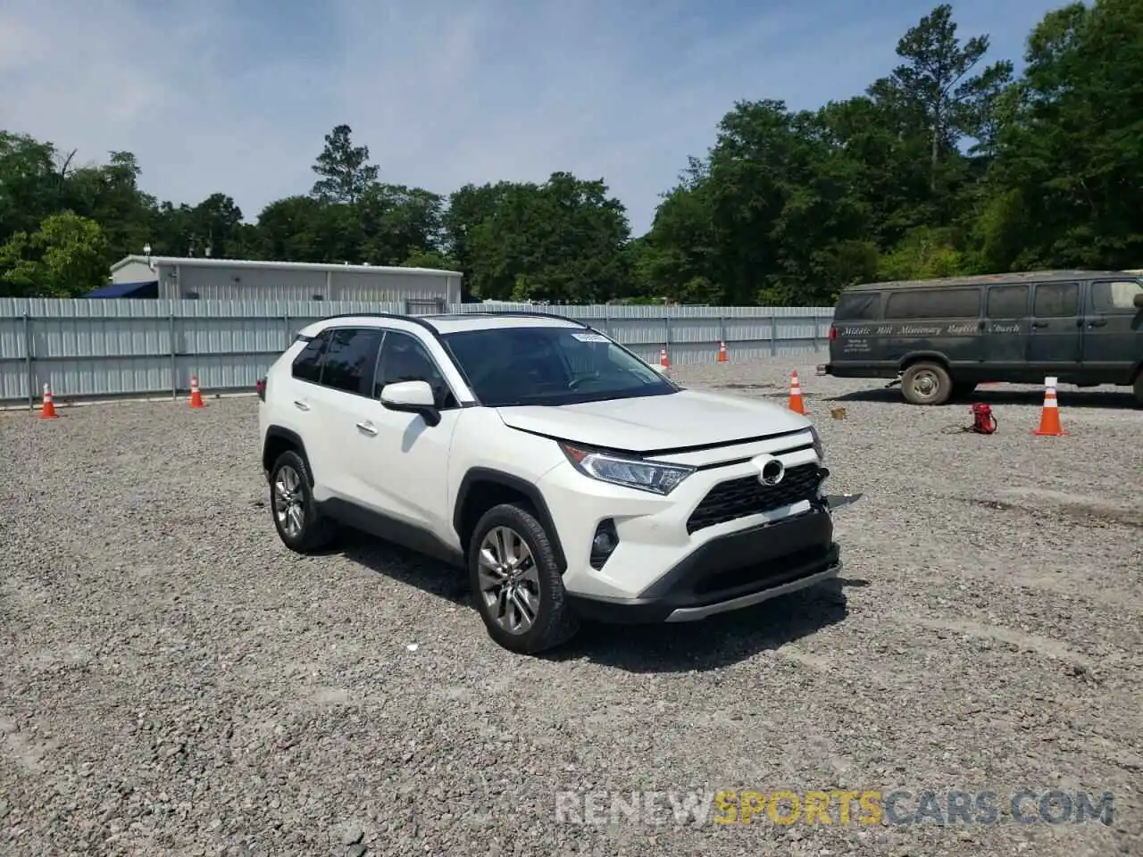 1 Photograph of a damaged car 2T3Y1RFV6KW020713 TOYOTA RAV4 2019