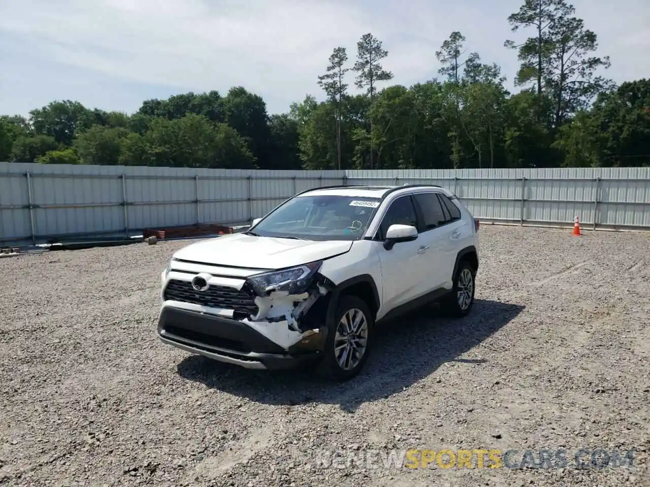 2 Photograph of a damaged car 2T3Y1RFV6KW020713 TOYOTA RAV4 2019