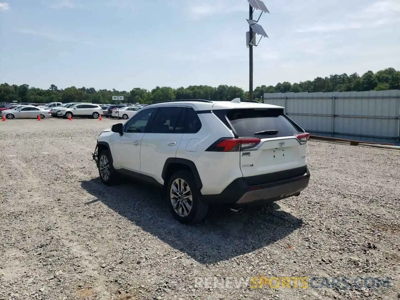 3 Photograph of a damaged car 2T3Y1RFV6KW020713 TOYOTA RAV4 2019