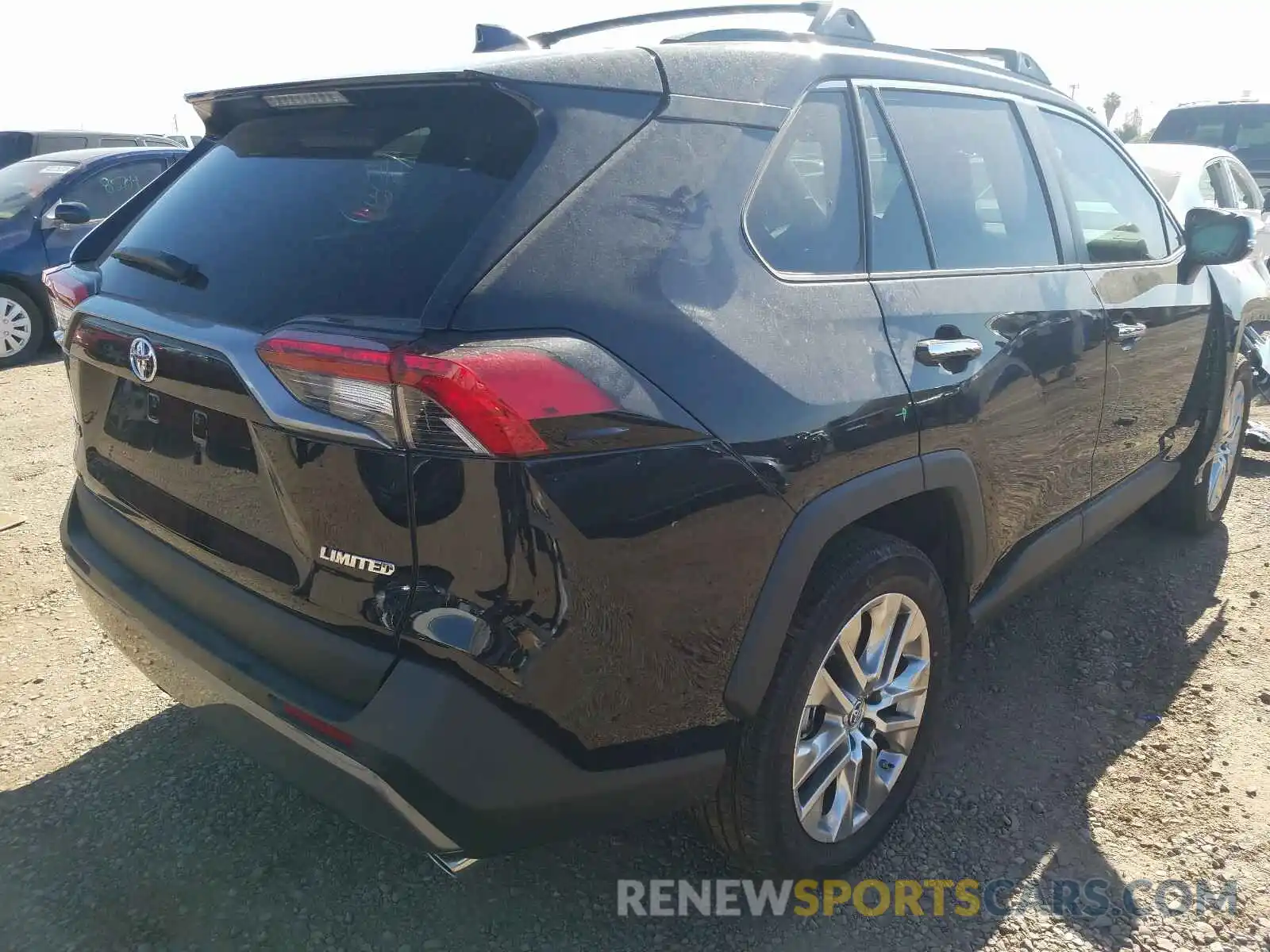 4 Photograph of a damaged car 2T3Y1RFV7KW008098 TOYOTA RAV4 2019