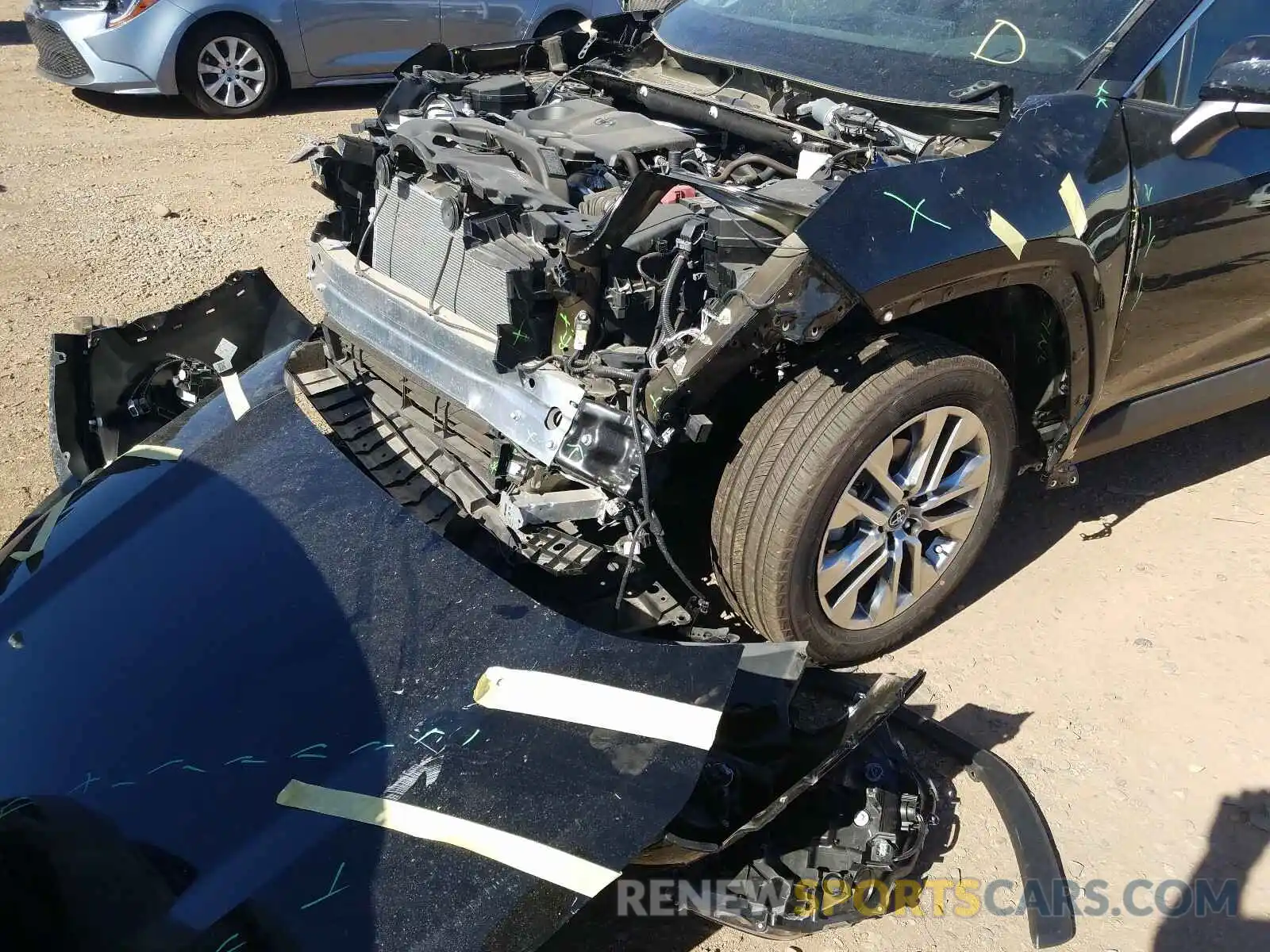 9 Photograph of a damaged car 2T3Y1RFV7KW008098 TOYOTA RAV4 2019