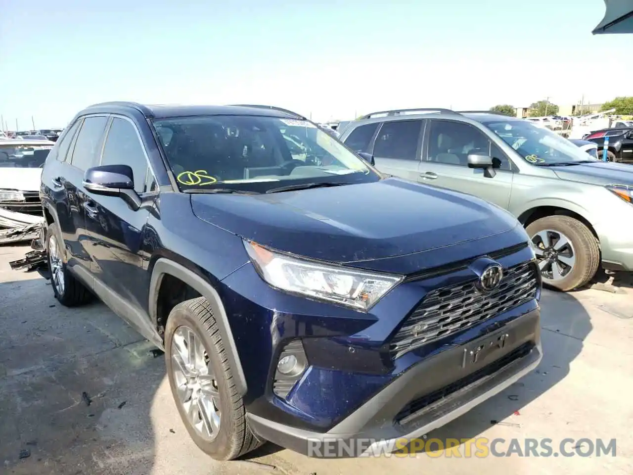 1 Photograph of a damaged car 2T3Y1RFV8KC007060 TOYOTA RAV4 2019