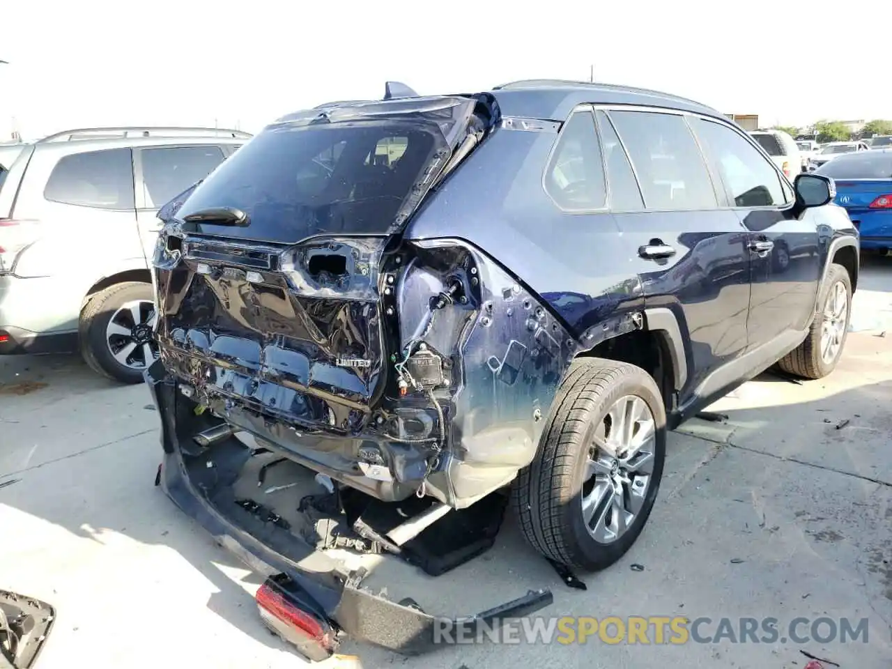 4 Photograph of a damaged car 2T3Y1RFV8KC007060 TOYOTA RAV4 2019