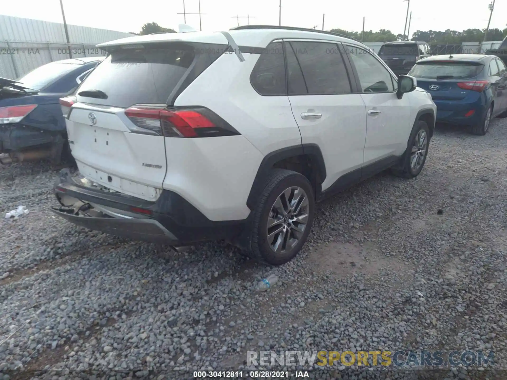 4 Фотография поврежденного автомобиля 2T3Y1RFV8KW037030 TOYOTA RAV4 2019