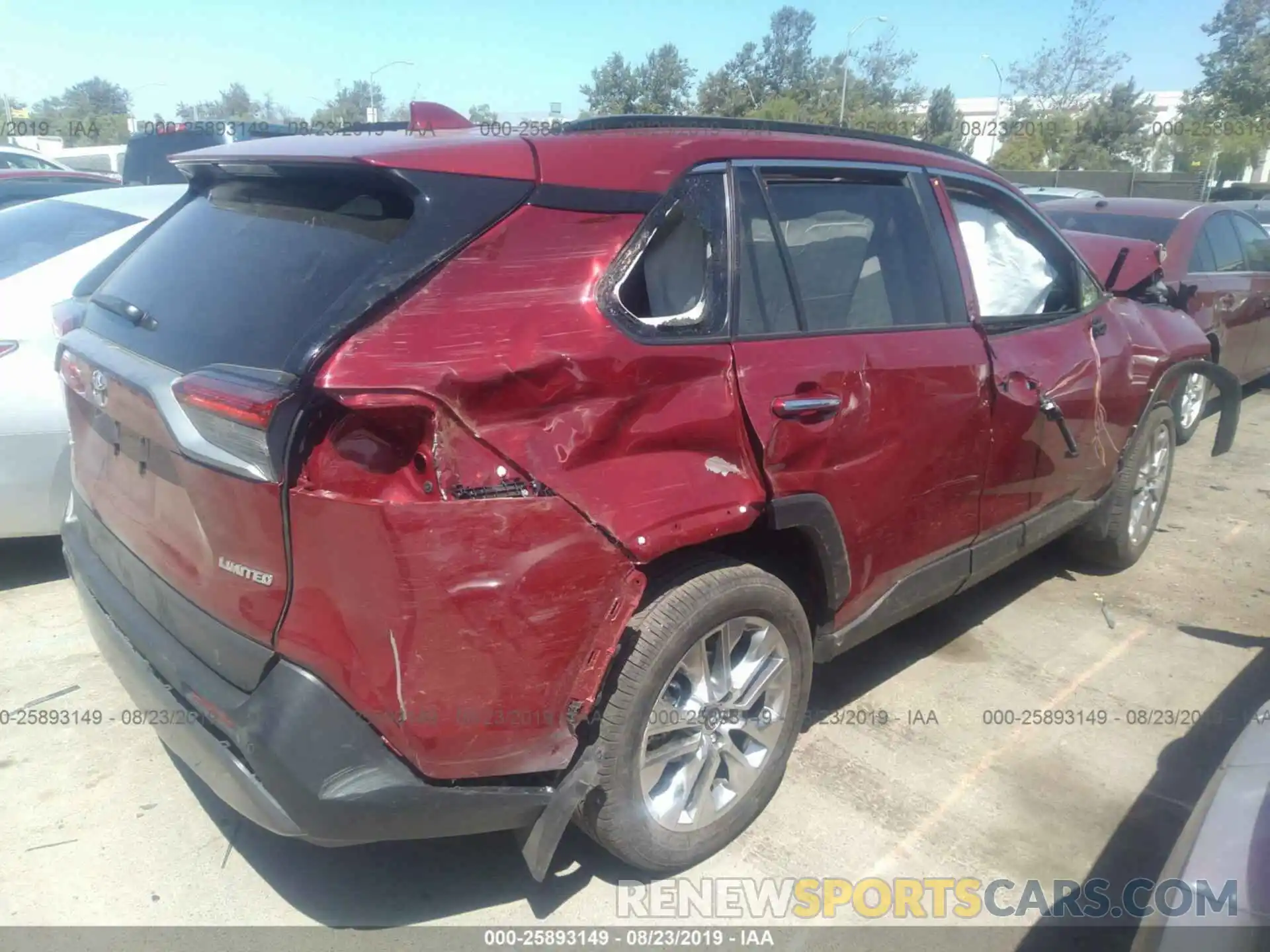 4 Photograph of a damaged car 2T3Y1RFV9KC007701 TOYOTA RAV4 2019