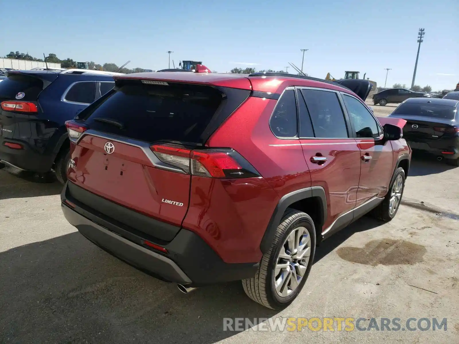 4 Photograph of a damaged car 2T3Y1RFV9KC010582 TOYOTA RAV4 2019