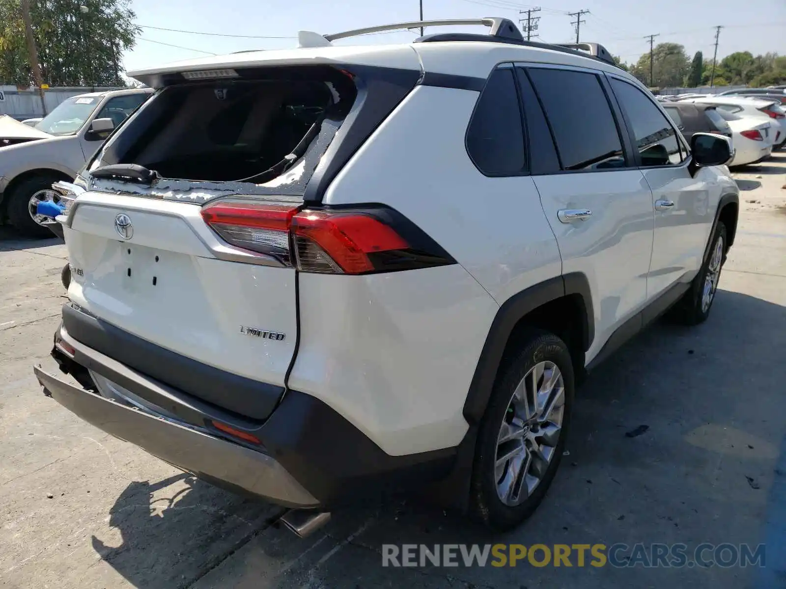 4 Photograph of a damaged car 2T3Y1RFV9KC030279 TOYOTA RAV4 2019