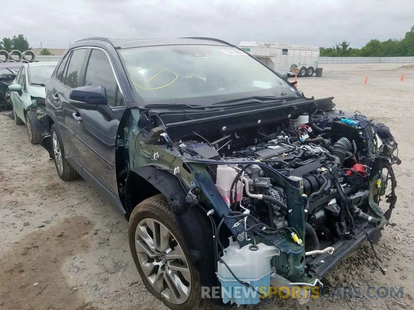 1 Photograph of a damaged car 2T3Y1RFV9KW023153 TOYOTA RAV4 2019