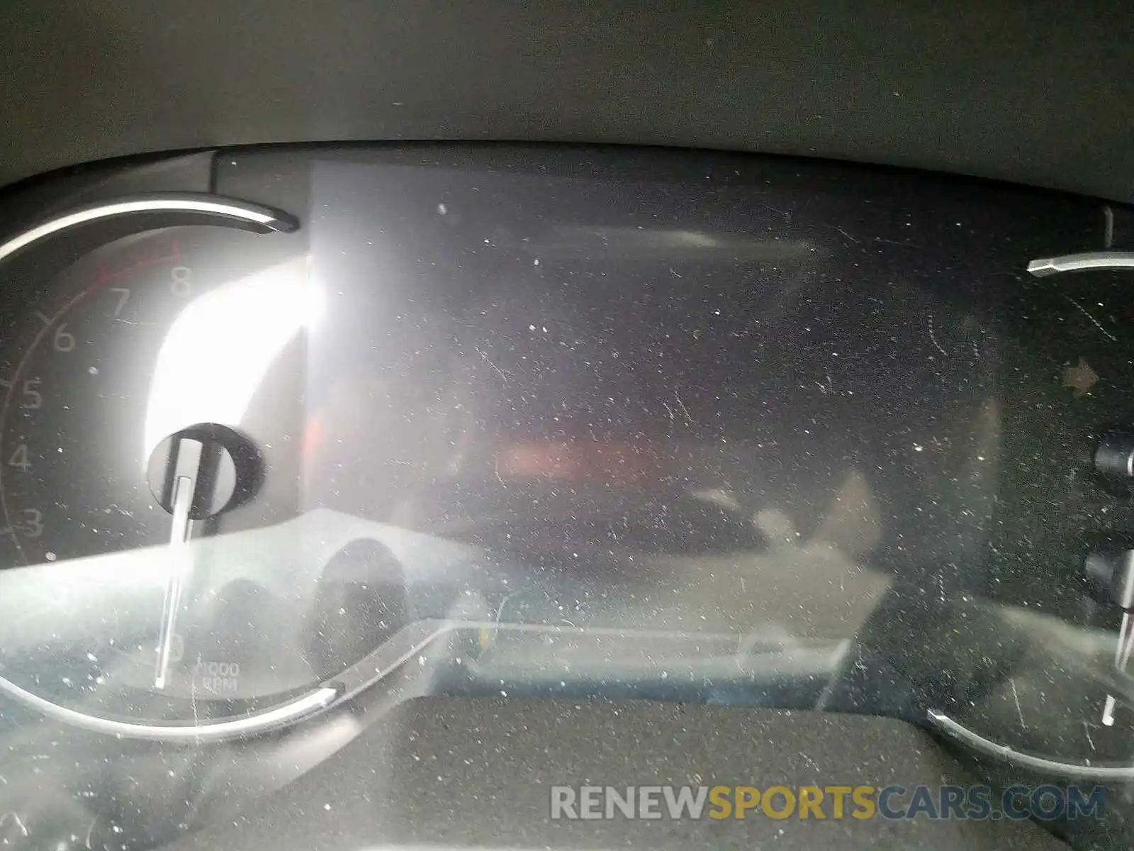 8 Photograph of a damaged car 2T3Y1RFV9KW023153 TOYOTA RAV4 2019