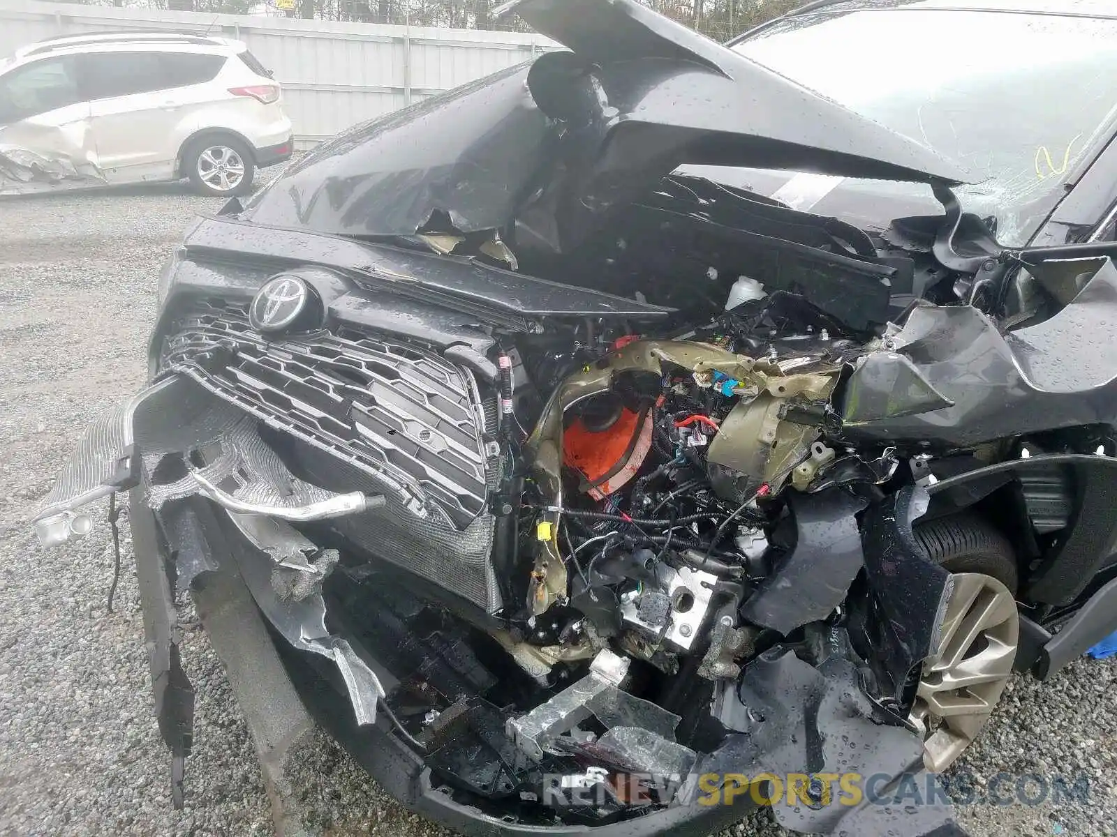 9 Photograph of a damaged car 2T3Y1RFVXKC009635 TOYOTA RAV4 2019