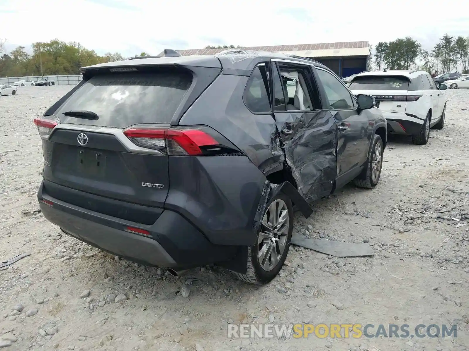 4 Photograph of a damaged car 2T3Y1RFVXKC012468 TOYOTA RAV4 2019