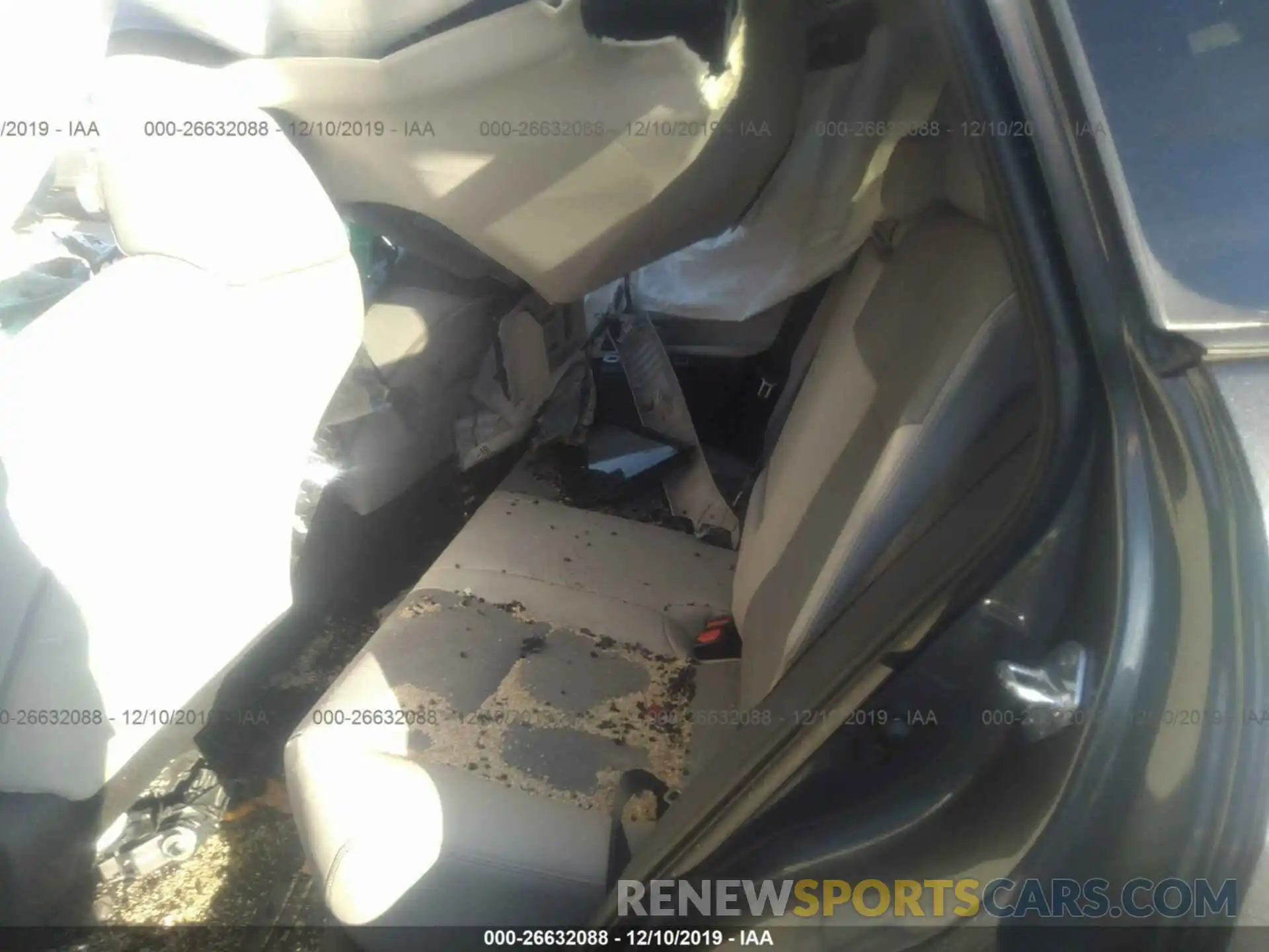 8 Photograph of a damaged car 2T3Y1RFVXKC014169 TOYOTA RAV4 2019