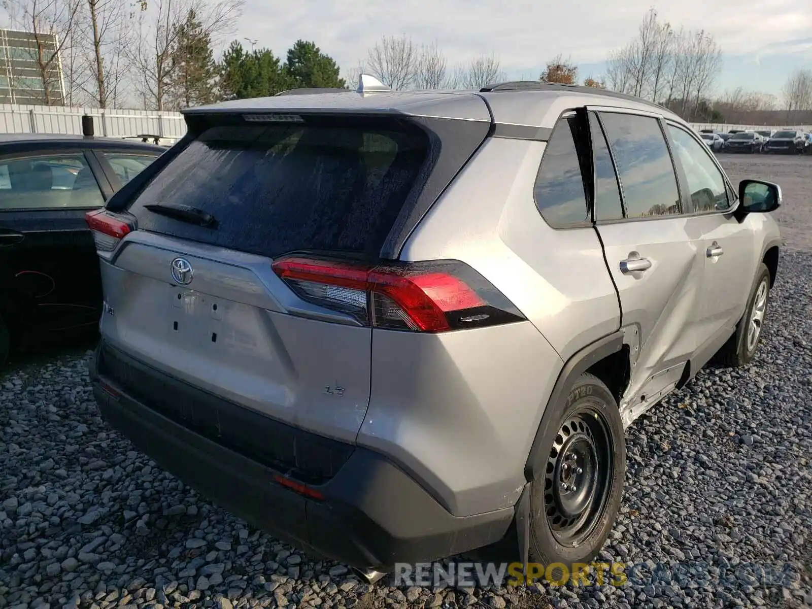 4 Photograph of a damaged car 2T3Z1RFV4KW016017 TOYOTA RAV4 2019