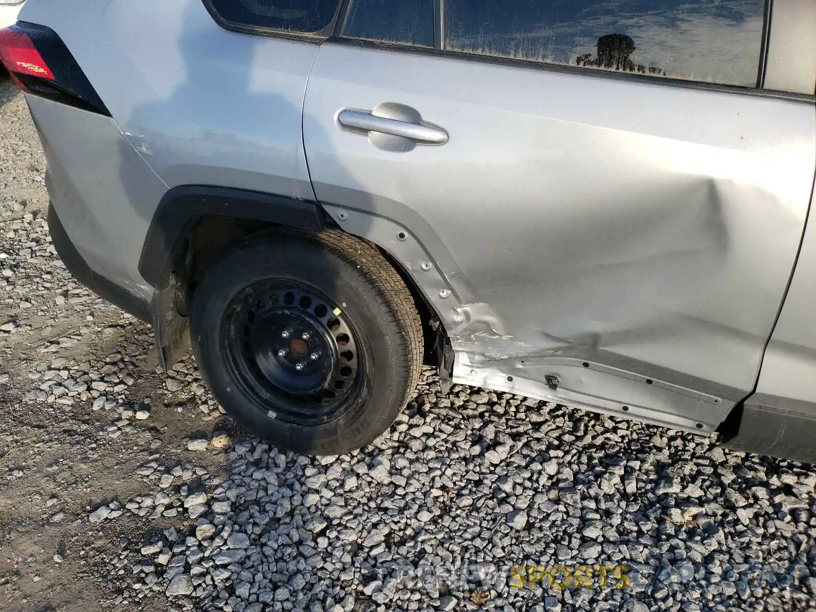 9 Photograph of a damaged car 2T3Z1RFV4KW016017 TOYOTA RAV4 2019