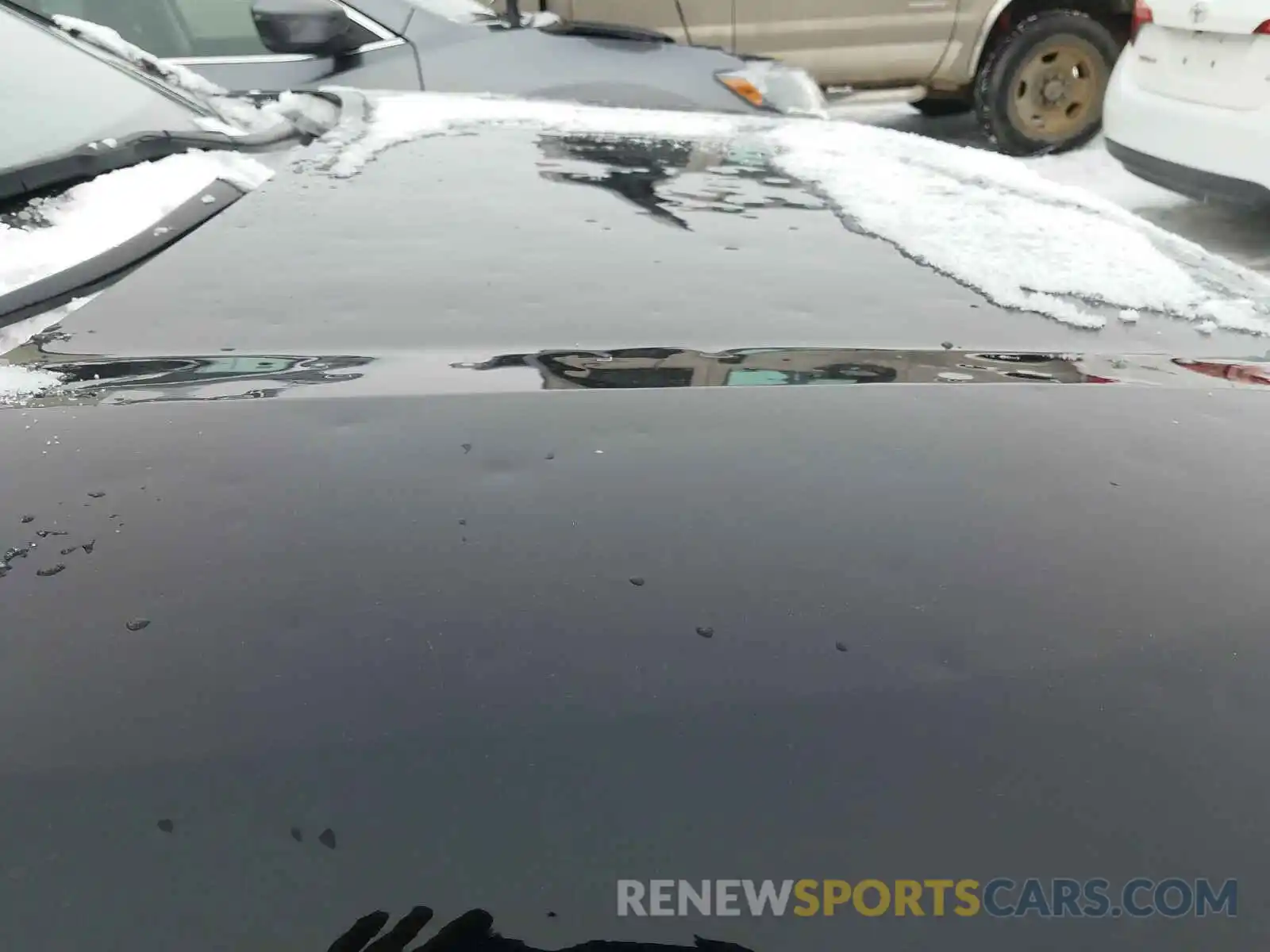 9 Photograph of a damaged car 2T3Z1RFV8KC006933 TOYOTA RAV4 2019