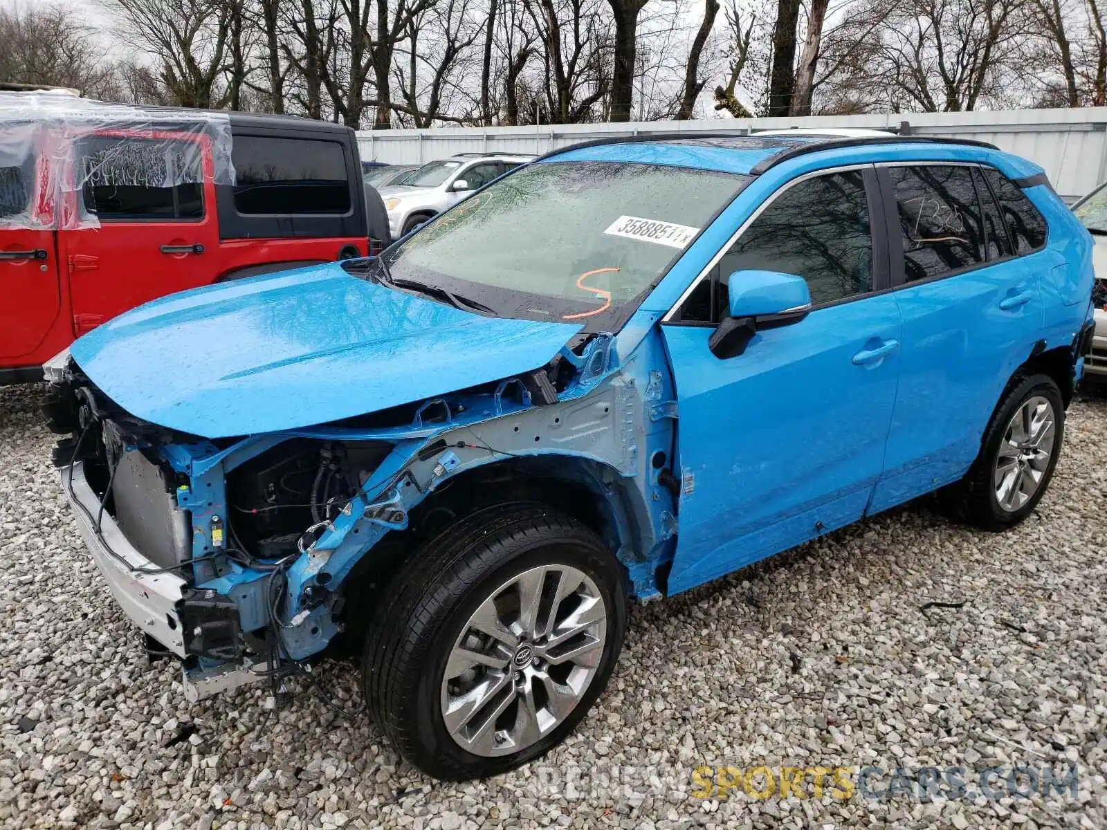 2 Photograph of a damaged car JTMA1RFV0KD021046 TOYOTA RAV4 2019