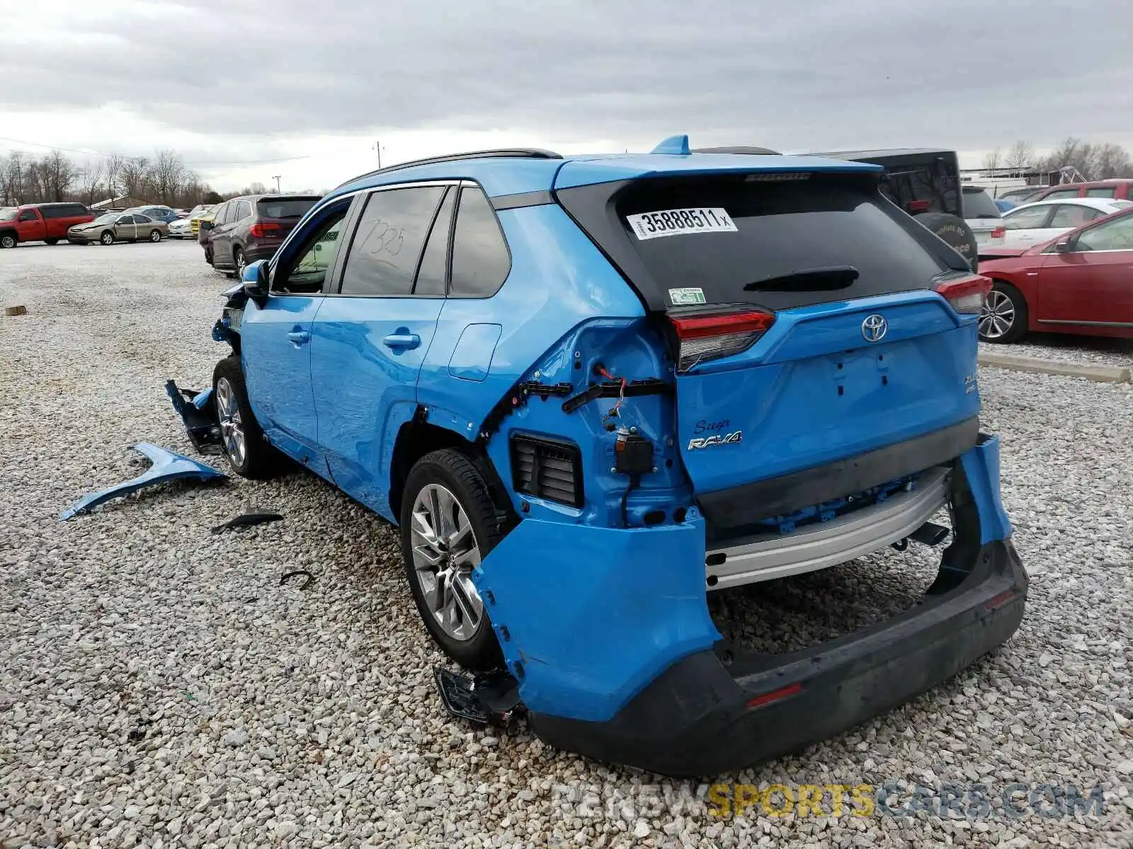 3 Photograph of a damaged car JTMA1RFV0KD021046 TOYOTA RAV4 2019