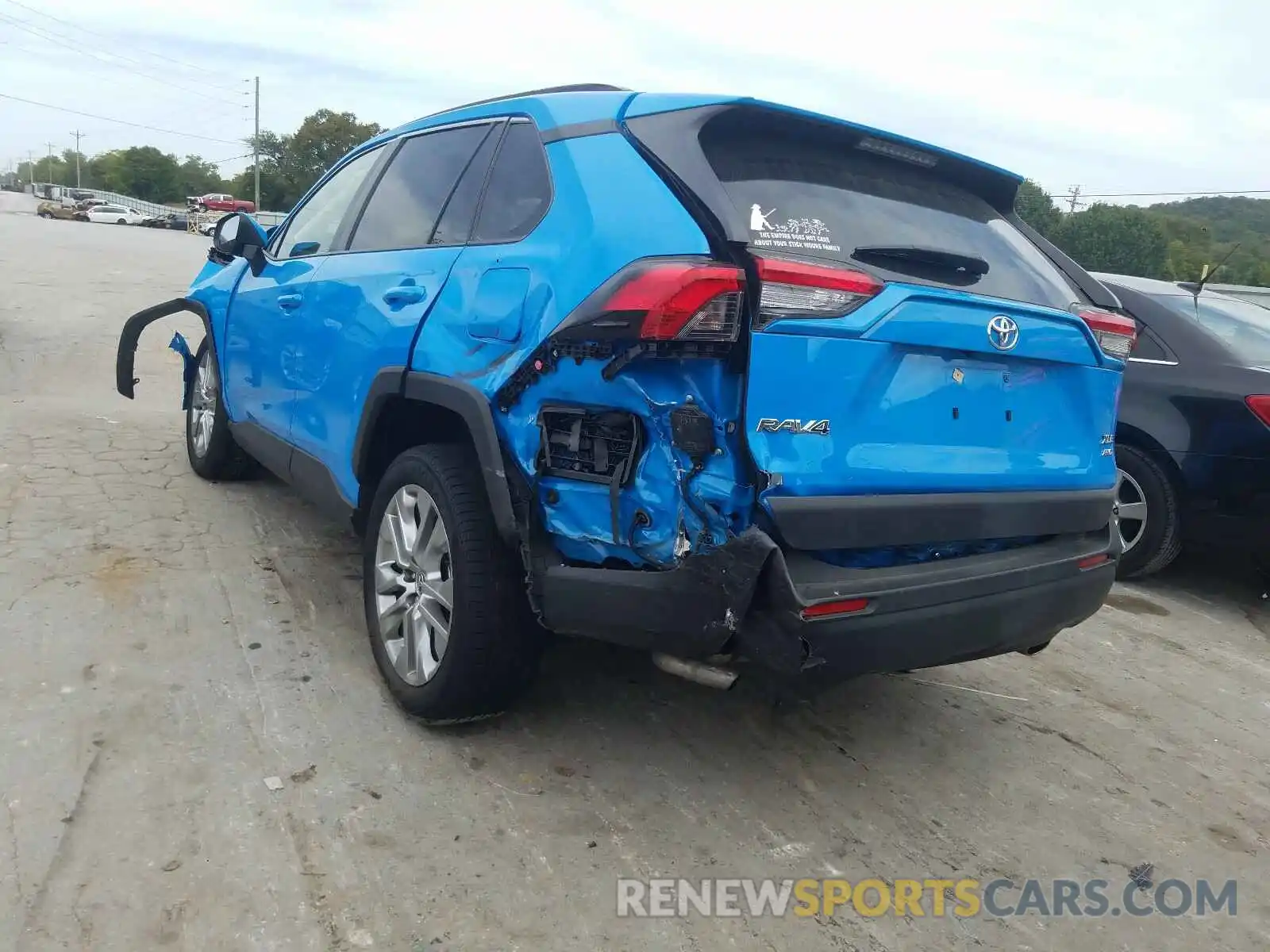 3 Photograph of a damaged car JTMA1RFV0KD024982 TOYOTA RAV4 2019