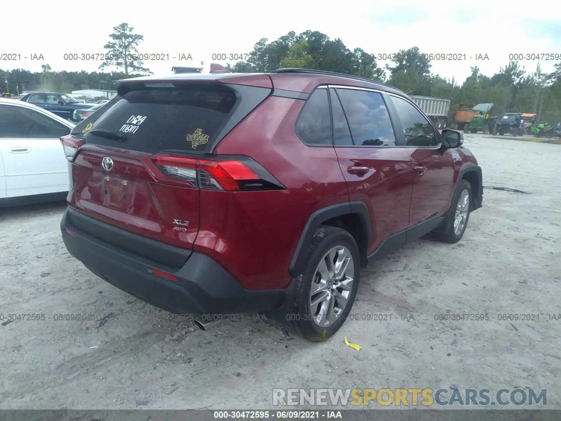 4 Photograph of a damaged car JTMA1RFV0KD027249 TOYOTA RAV4 2019