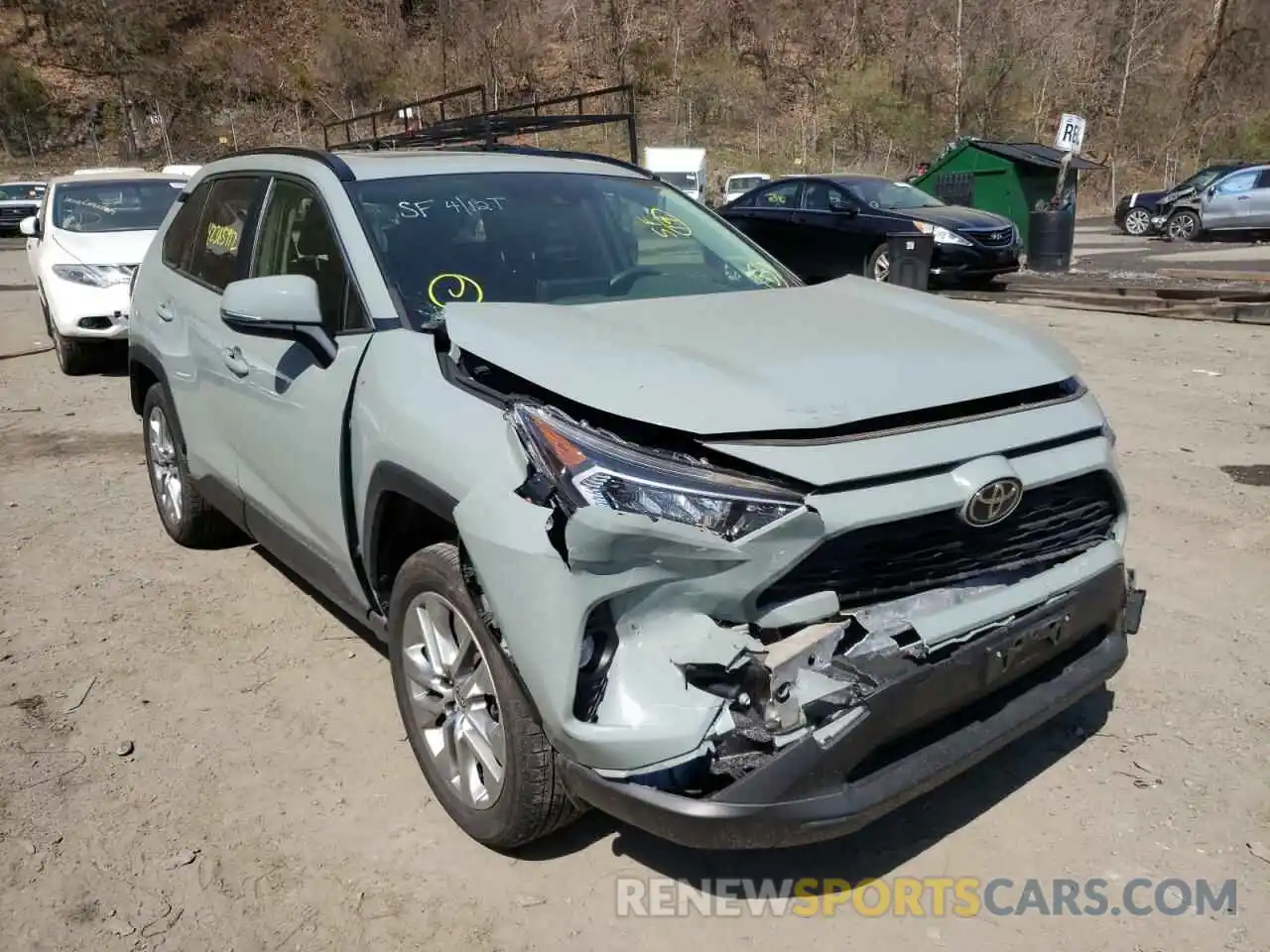 1 Photograph of a damaged car JTMA1RFV0KD039210 TOYOTA RAV4 2019