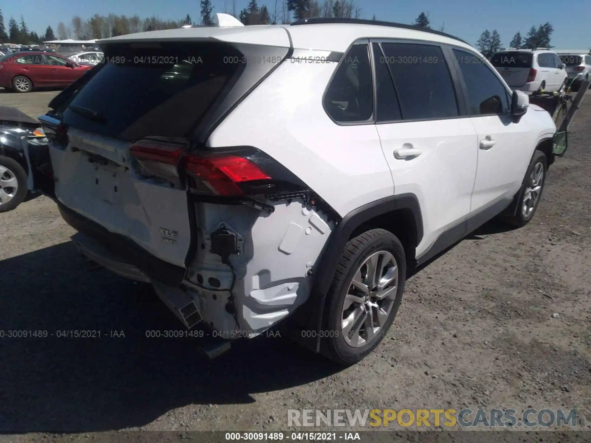 4 Photograph of a damaged car JTMA1RFV0KD500342 TOYOTA RAV4 2019