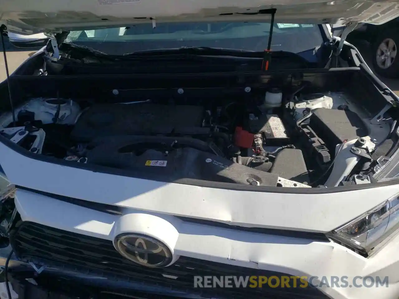 7 Photograph of a damaged car JTMA1RFV0KJ006807 TOYOTA RAV4 2019