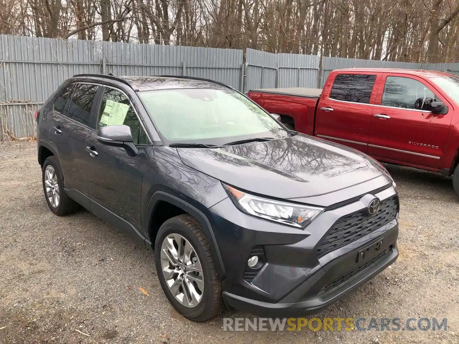 1 Photograph of a damaged car JTMA1RFV0KJ008010 TOYOTA RAV4 2019