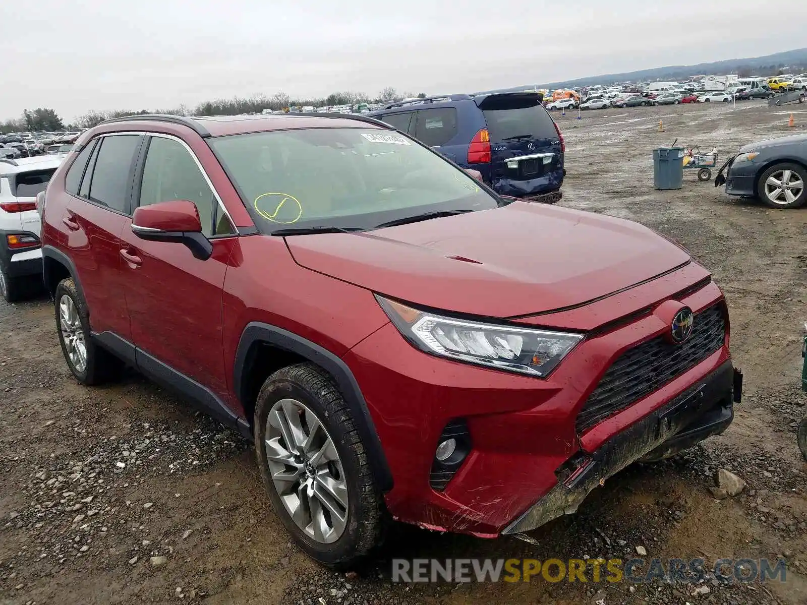 1 Photograph of a damaged car JTMA1RFV0KJ008850 TOYOTA RAV4 2019