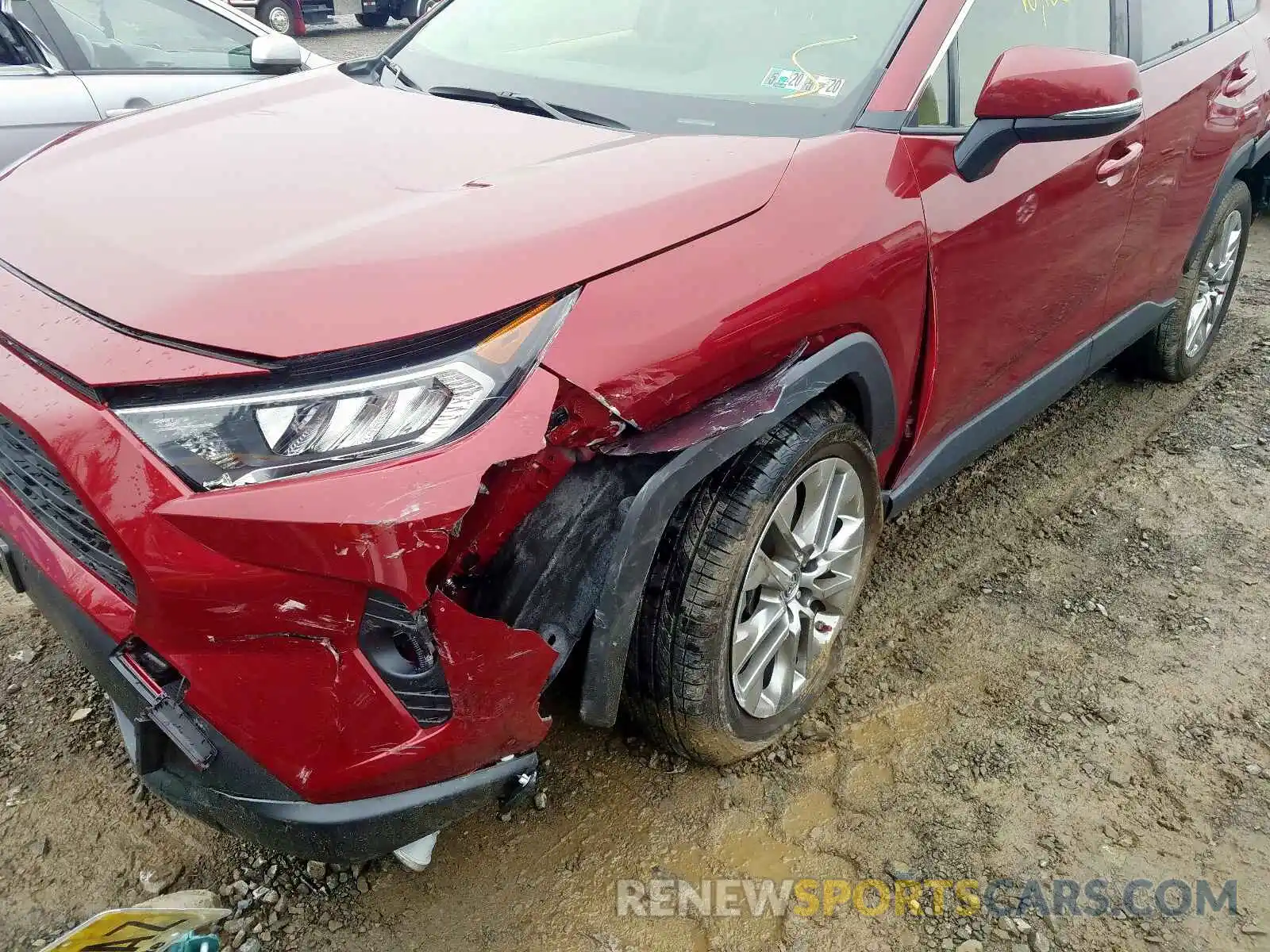 9 Photograph of a damaged car JTMA1RFV0KJ008850 TOYOTA RAV4 2019