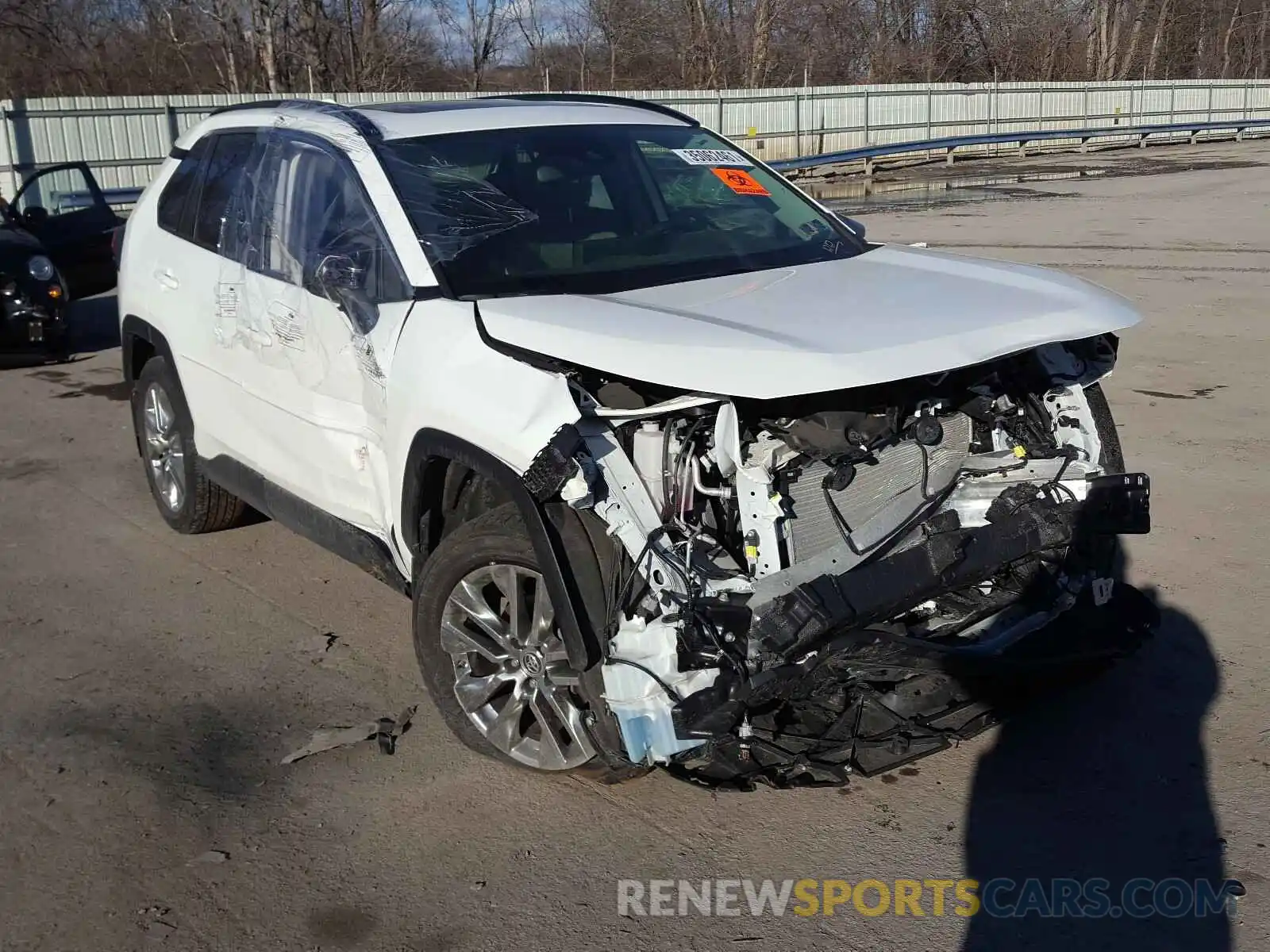 1 Photograph of a damaged car JTMA1RFV1KD008242 TOYOTA RAV4 2019