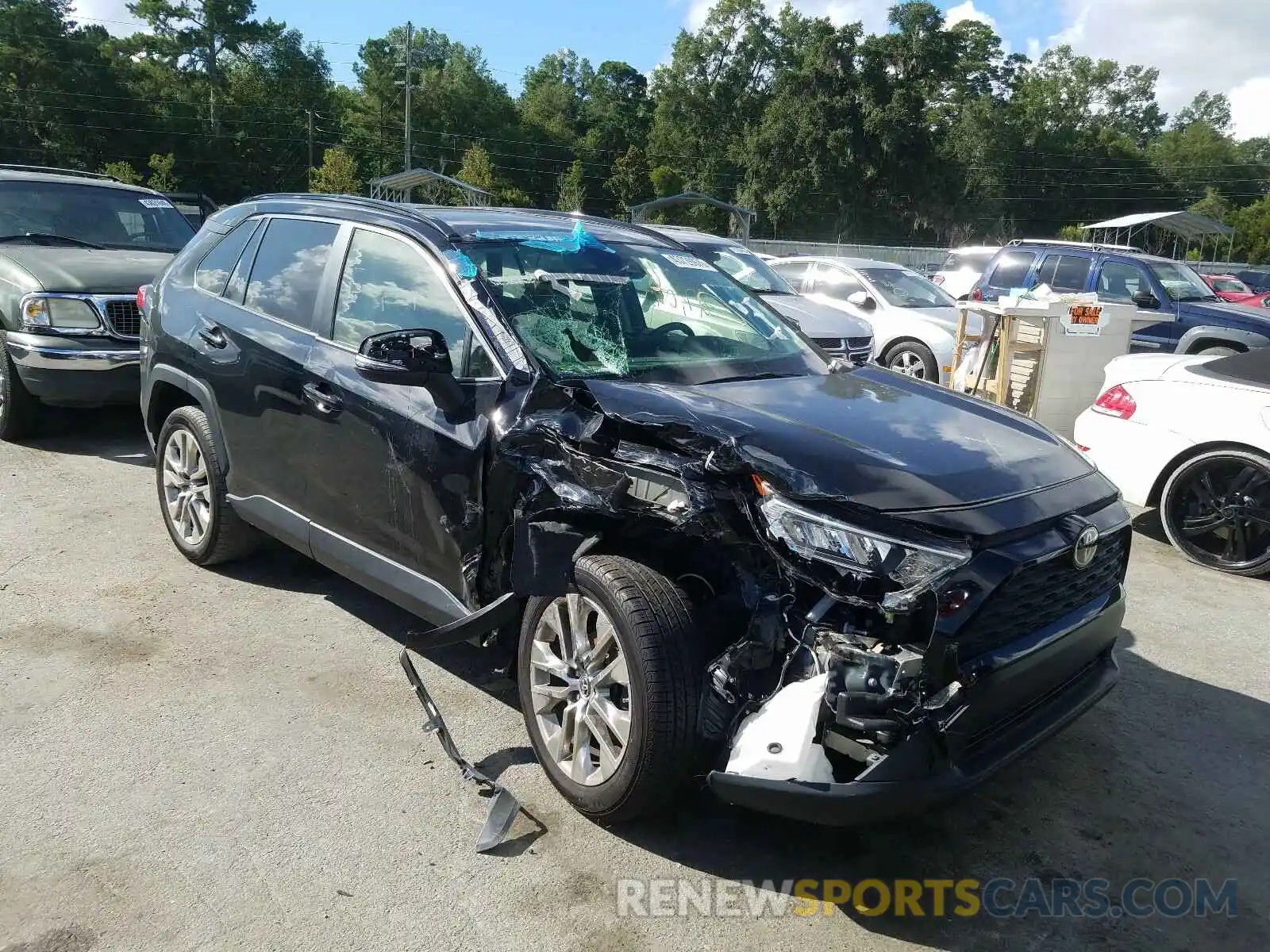 1 Photograph of a damaged car JTMA1RFV1KD010444 TOYOTA RAV4 2019