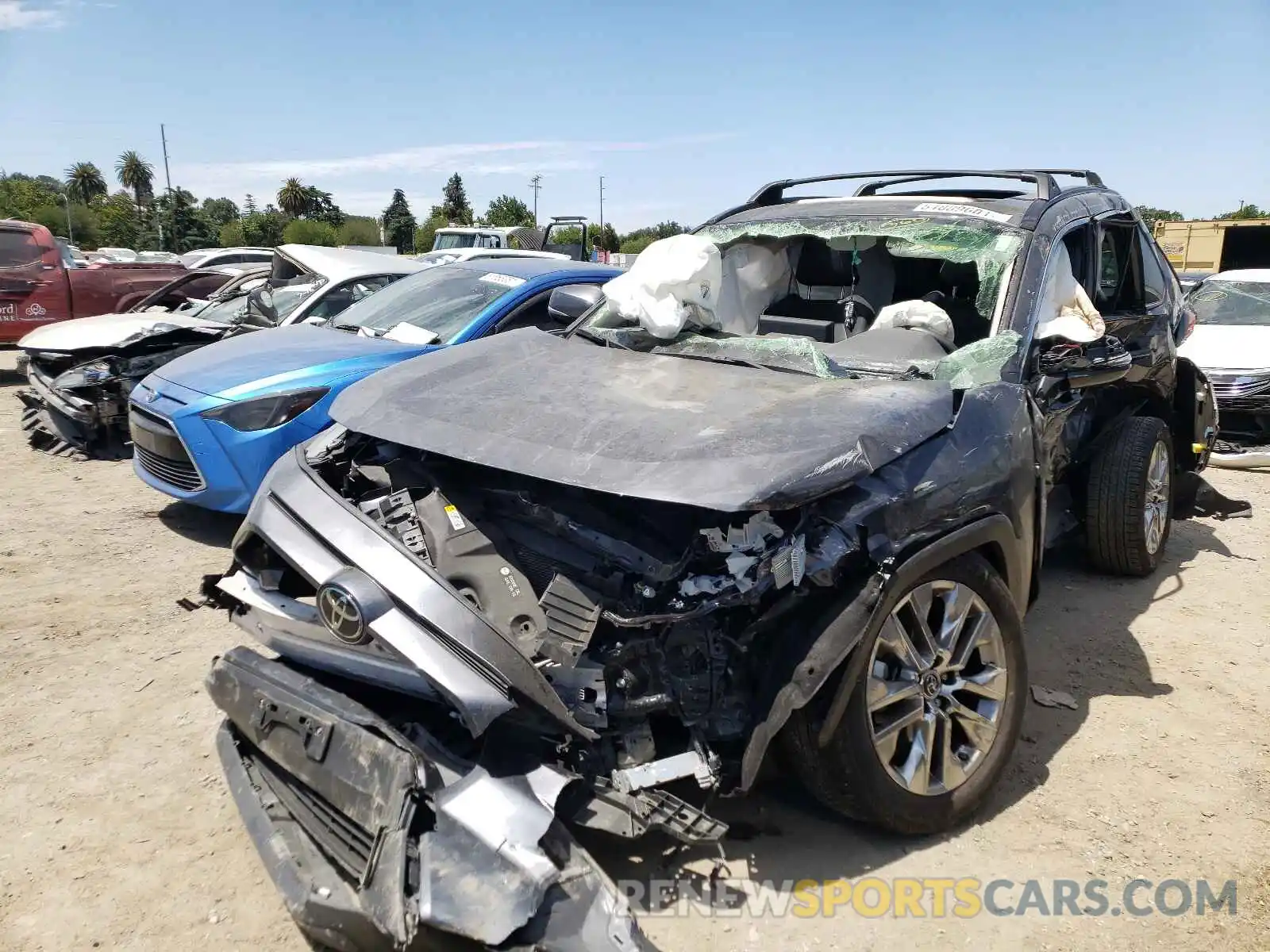 2 Photograph of a damaged car JTMA1RFV1KD011318 TOYOTA RAV4 2019