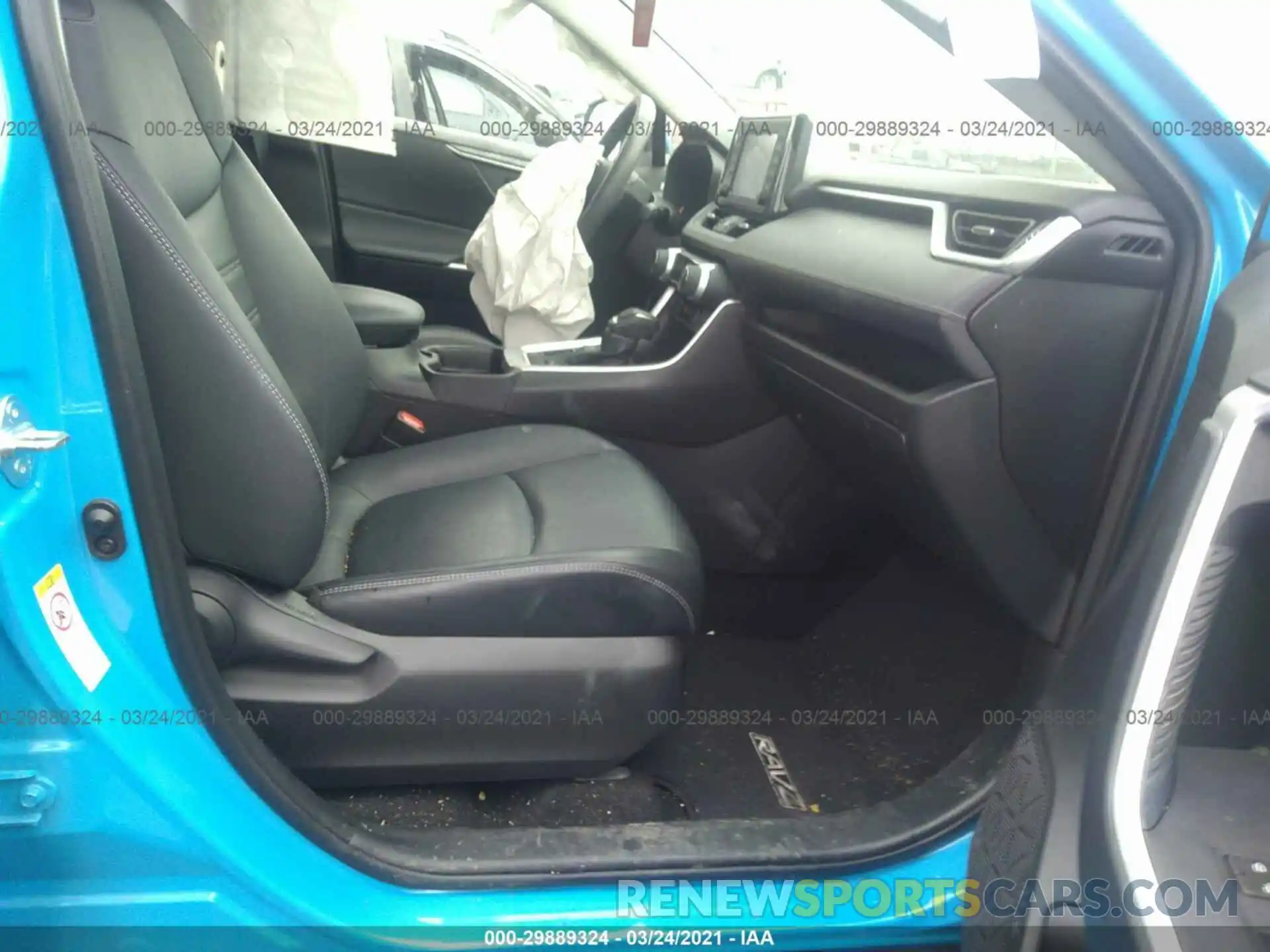 5 Photograph of a damaged car JTMA1RFV1KD012842 TOYOTA RAV4 2019