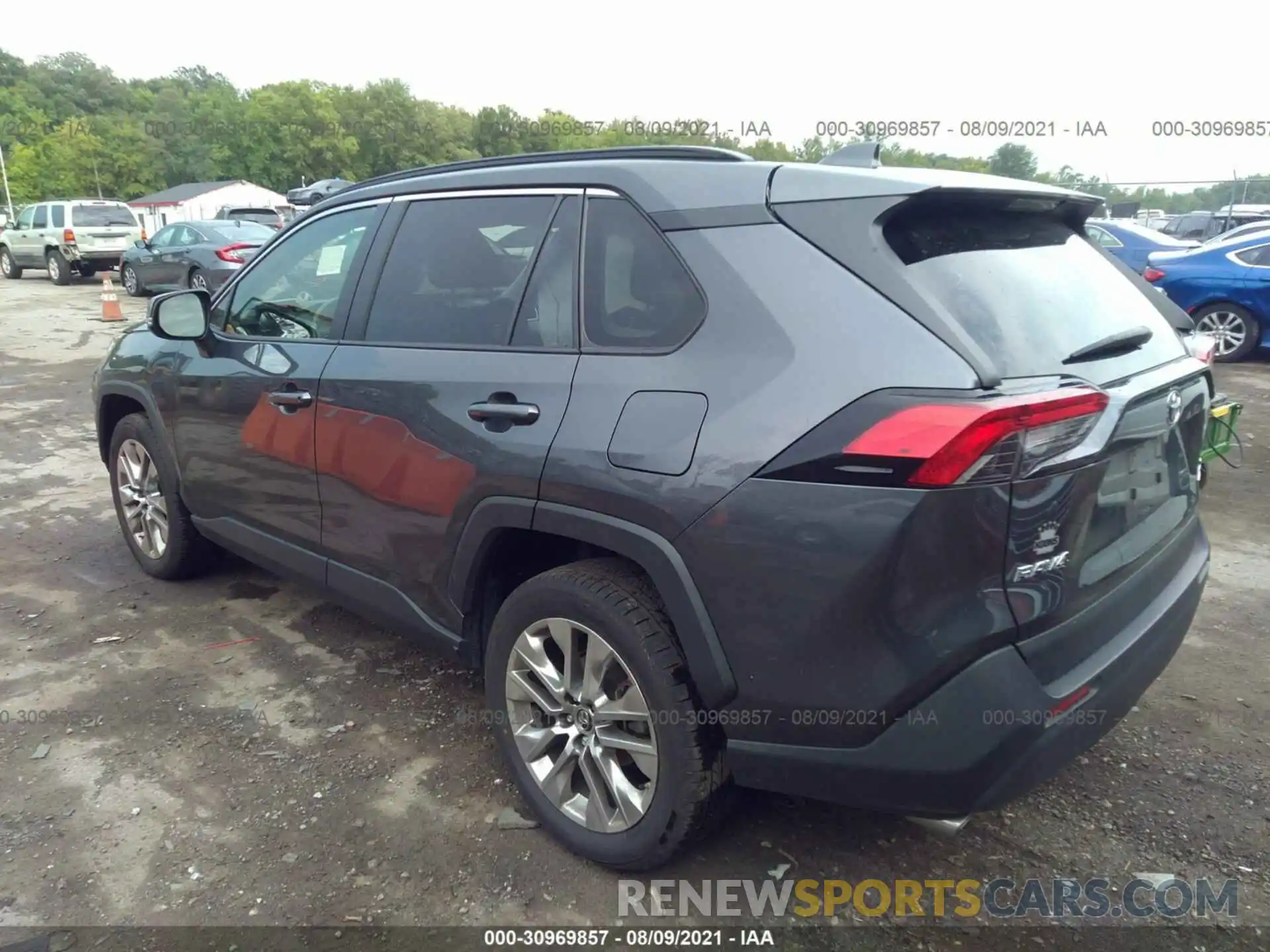 3 Photograph of a damaged car JTMA1RFV1KD017605 TOYOTA RAV4 2019