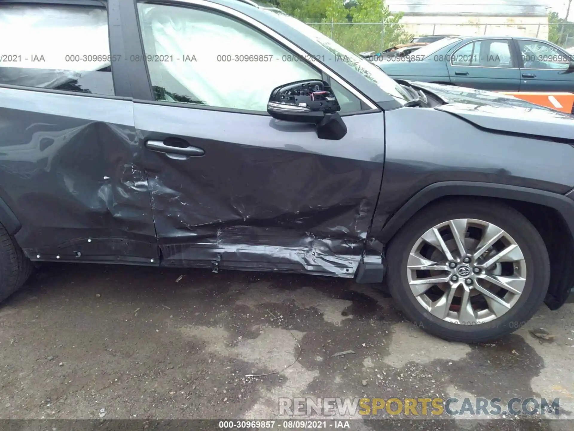 6 Photograph of a damaged car JTMA1RFV1KD017605 TOYOTA RAV4 2019