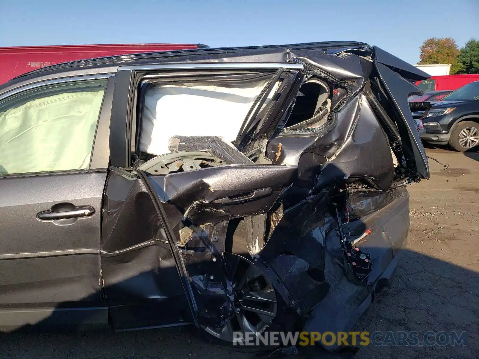 9 Photograph of a damaged car JTMA1RFV1KD018950 TOYOTA RAV4 2019