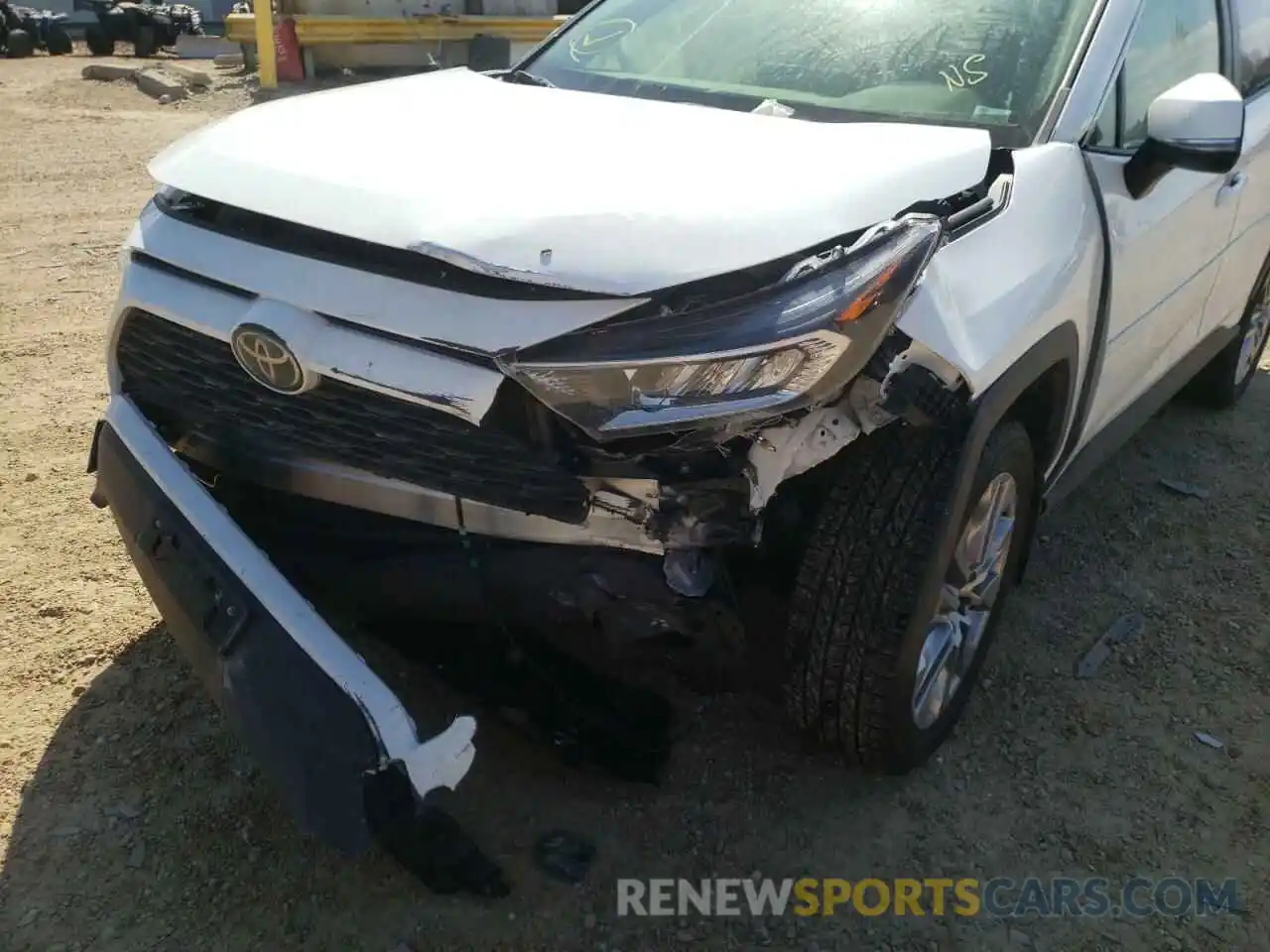 9 Photograph of a damaged car JTMA1RFV1KJ022871 TOYOTA RAV4 2019