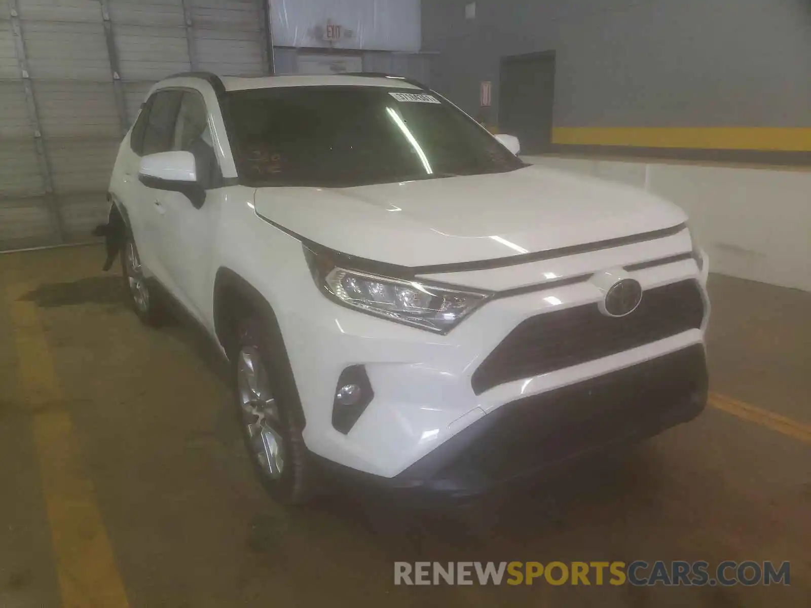 1 Photograph of a damaged car JTMA1RFV2KD026104 TOYOTA RAV4 2019