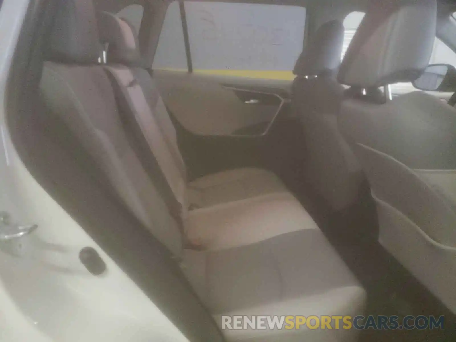 6 Photograph of a damaged car JTMA1RFV2KD026104 TOYOTA RAV4 2019