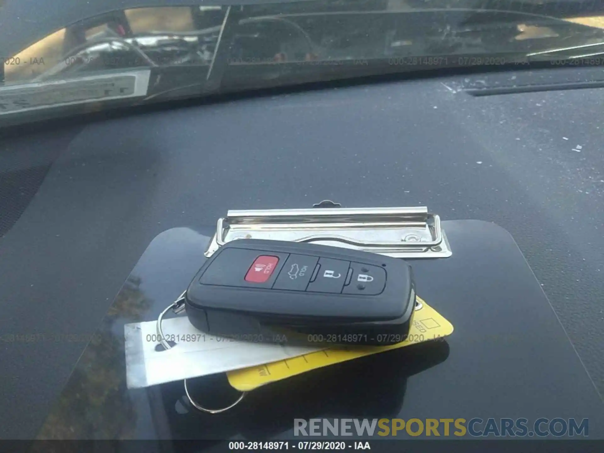 11 Photograph of a damaged car JTMA1RFV2KD045154 TOYOTA RAV4 2019