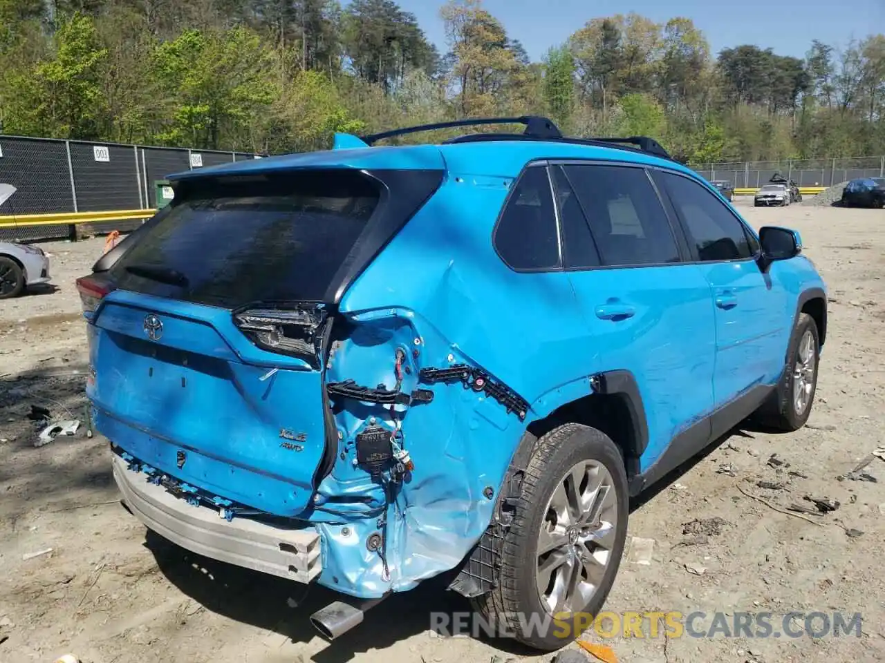 4 Photograph of a damaged car JTMA1RFV2KD502223 TOYOTA RAV4 2019